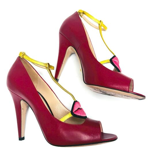 Gucci Molina Embroidered Lips T-Strap Red/Gold Leather Pumps 37.5 - Picture 4 of 11